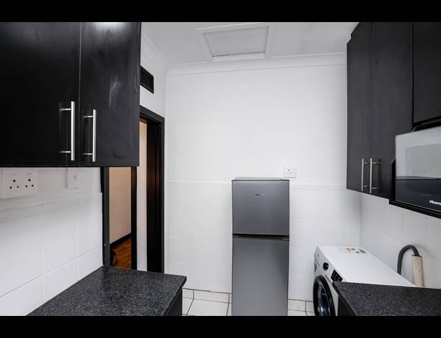 1.5 BEDROOM APARTMENT RENTED IN GLENWOOD